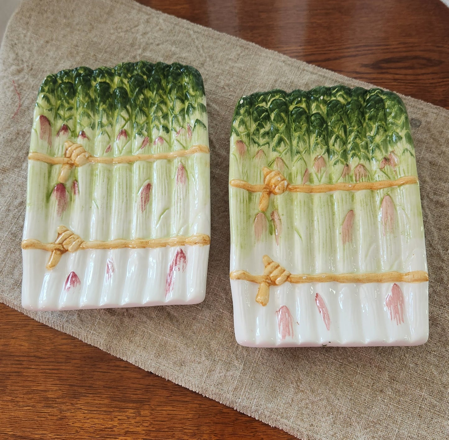 Vintage Pr. Majolica Asparagus Small Platters - Portugal