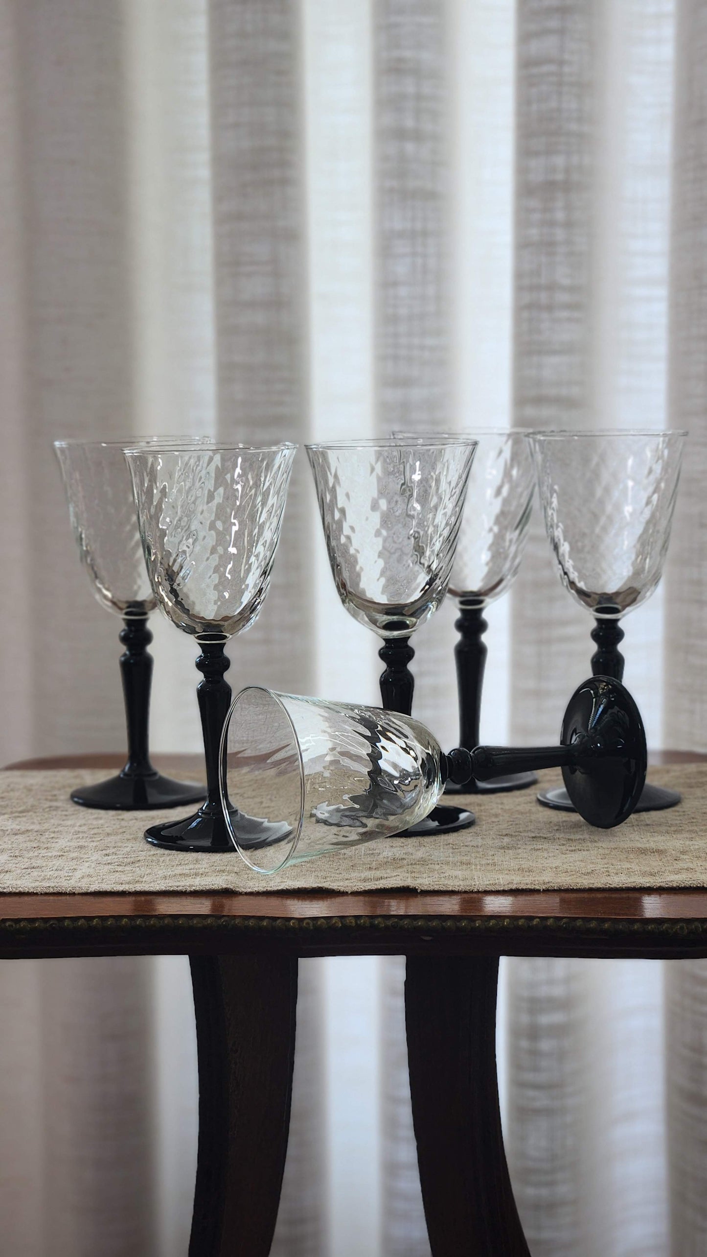 Vintage Luminarc Black Stem Swirl Wine Glasses - Set of Six - Made in France