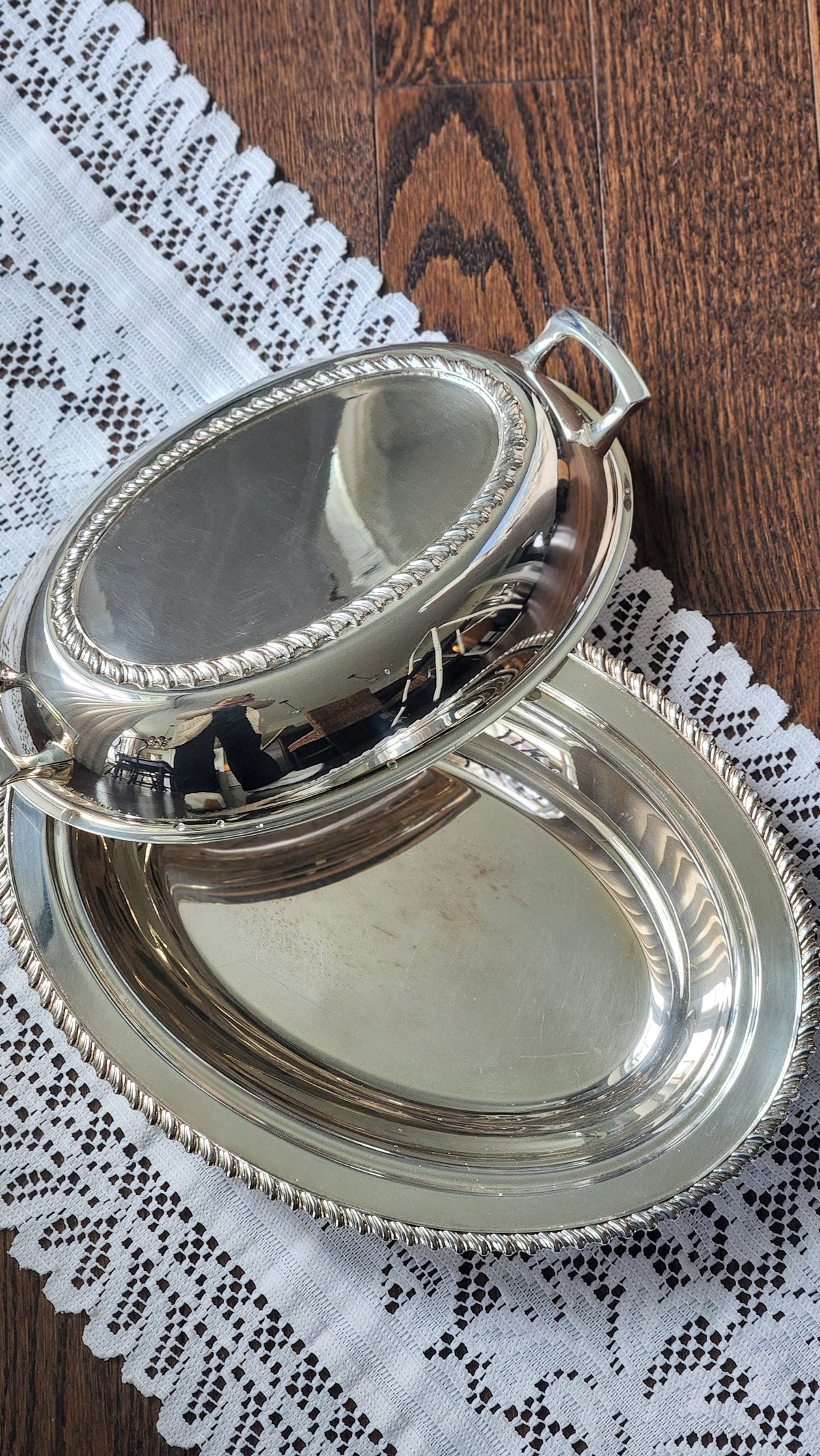 Vintage Crescent Silverplate Double Vegetable Dish, Oval Covered Server with Gadroon Border, 12"