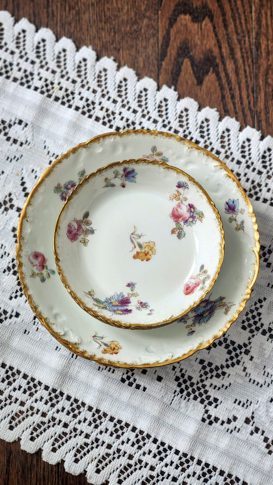 Set of 4 Gold Rimmed Vintage Soup Bowls & 4 Berry Bowls - GDA France