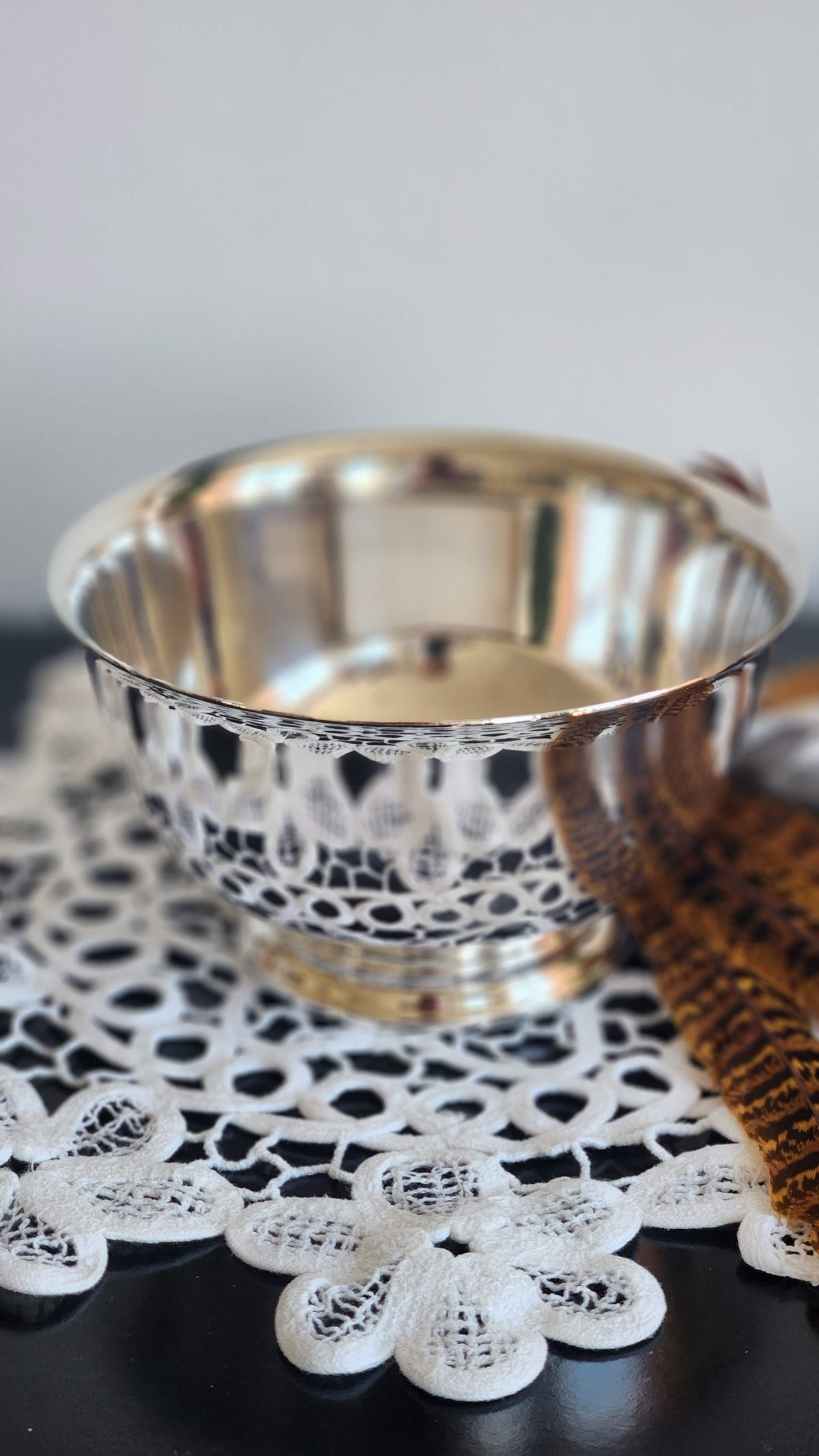 Vintage International Silver Co. Silverplate Paul Revere Style Bowl, 5”, Original Label